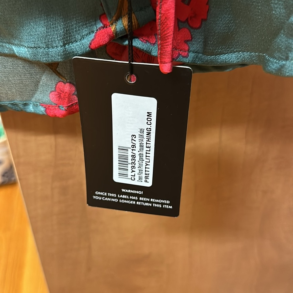 Floral cigarette pant matching blouse set - Picture 6 of 6